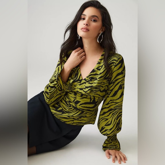 NWT Exquise By Anthropologie Wrap Blouse Size S - Picture 1 of 6